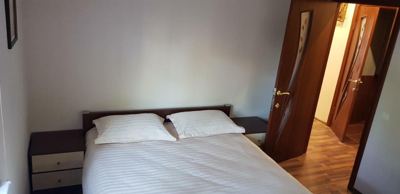 Goratwins Guest House Near Boryspil Airport Hora Bagian luar foto